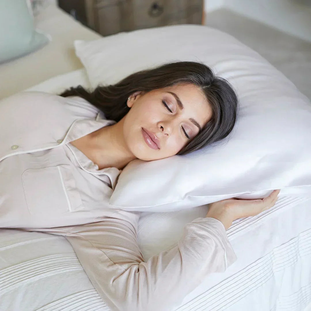 WAT ZIJN DE VOORDELEN VAN SLAPEN OP ZIJDE?